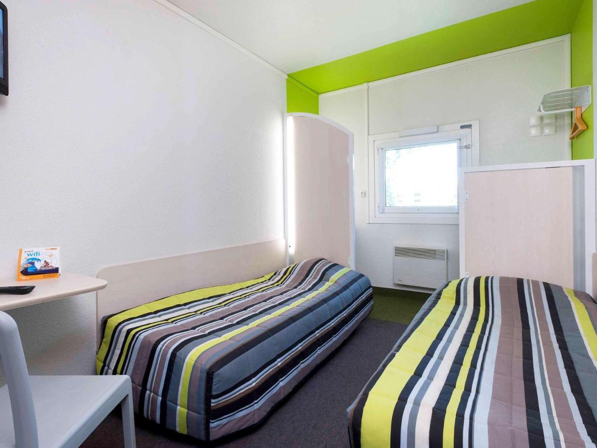 Enzo Hotel 1Er Prix Coudes Bagian luar foto